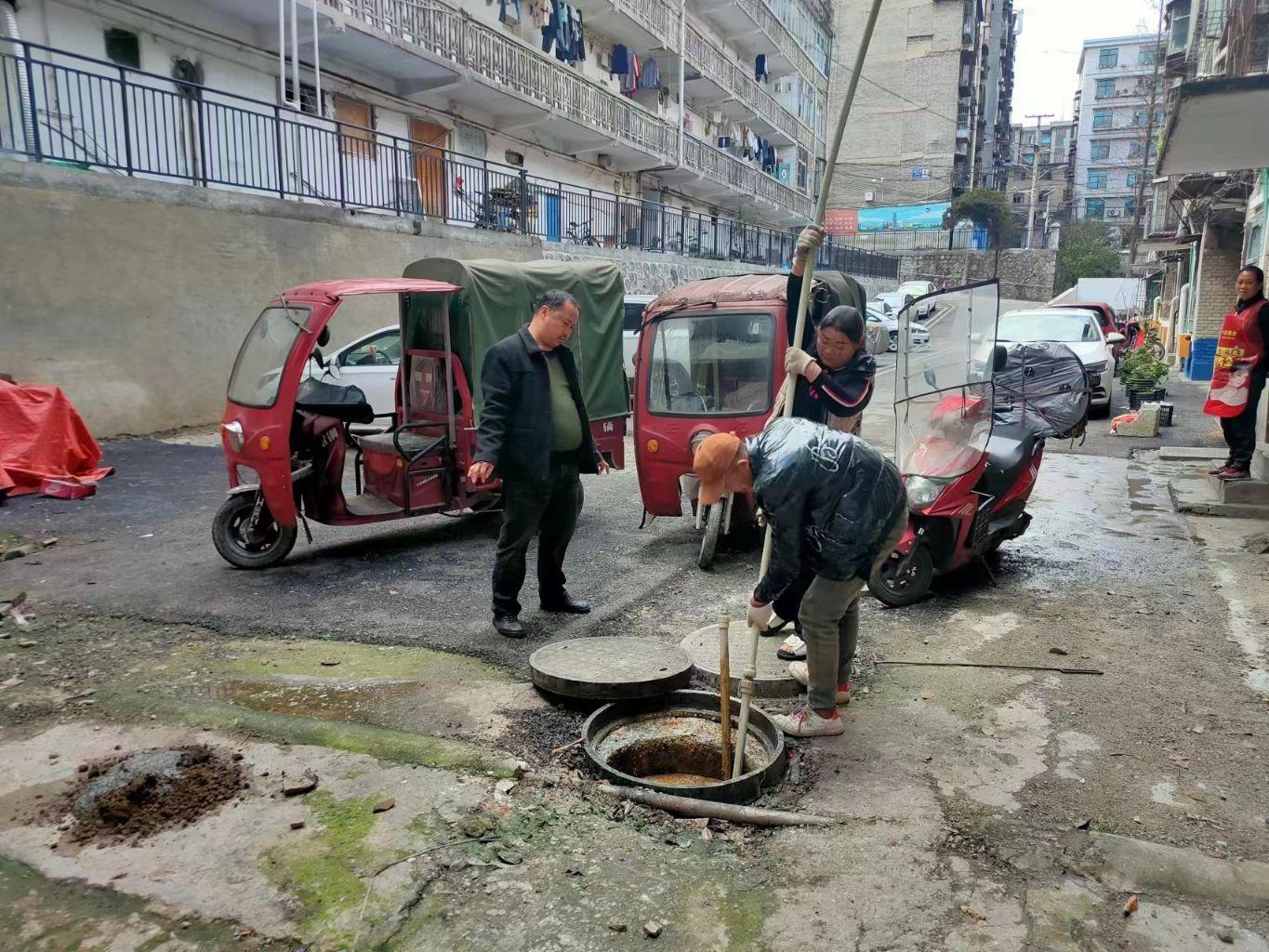 24小时守护:那曲化粪池与隔油池的清洁传奇